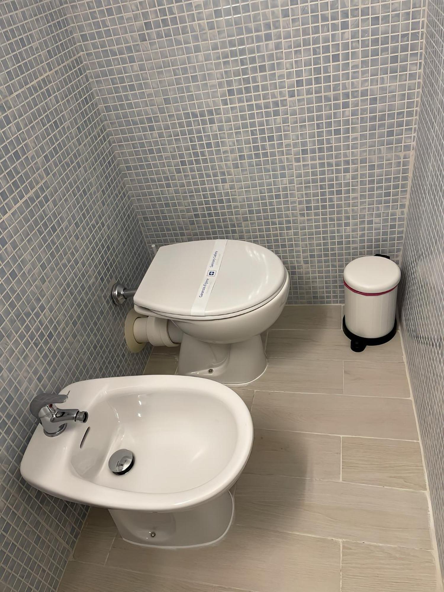 Cairoli 1 House G&B Colisee روما المظهر الخارجي الصورة