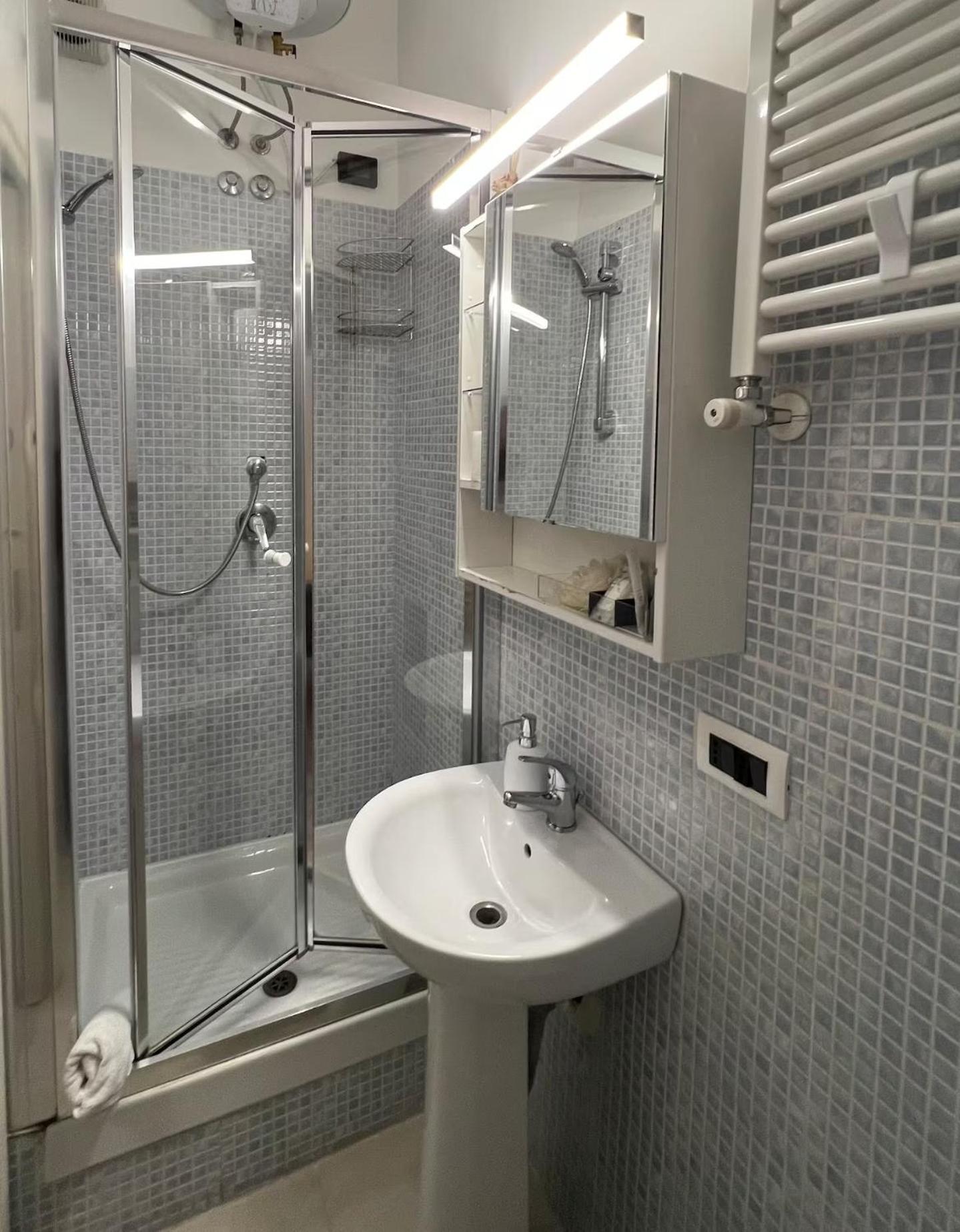 Cairoli 1 House G&B Colisee روما المظهر الخارجي الصورة